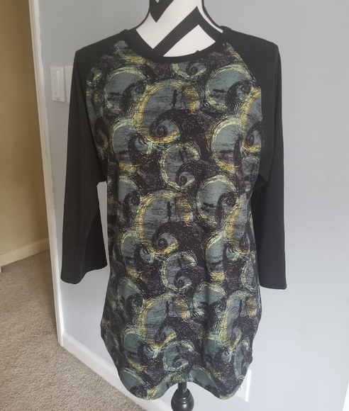 LuLaRoe Tops - Lularoe Nightmare Before Christmas Randy raglan T